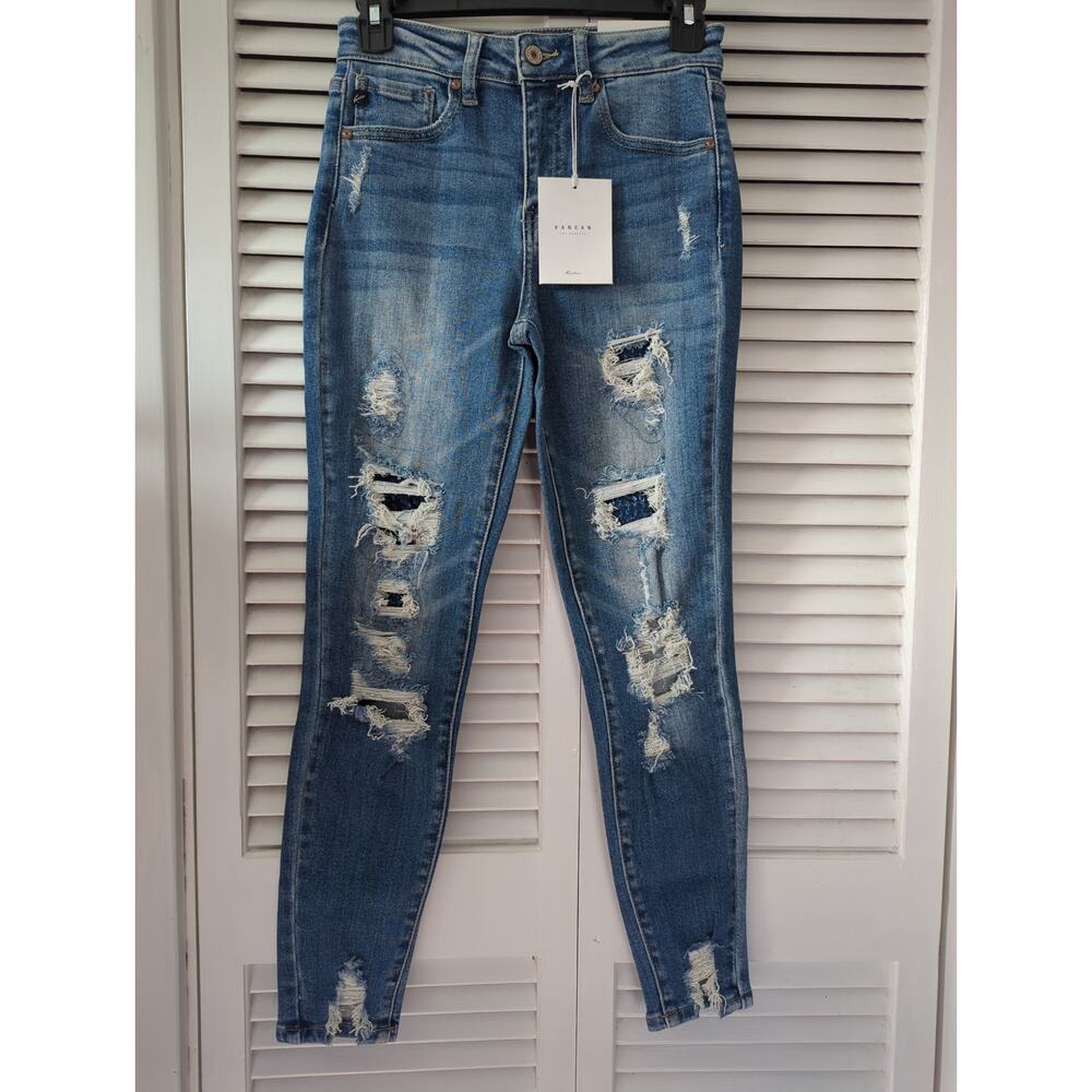 KANCAN NWT Distressed Straight Leg - Sz 1/24